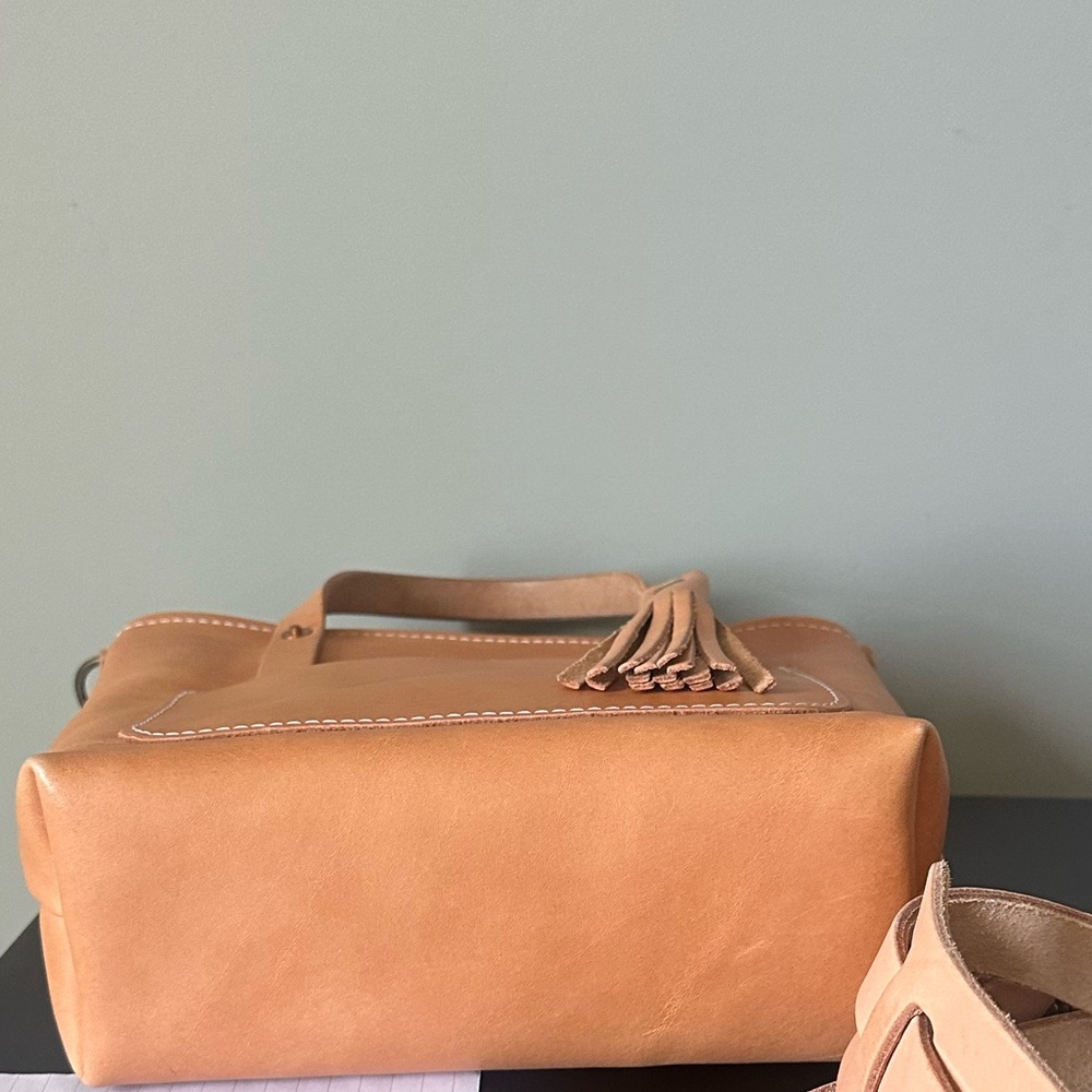 Go Forth Goods Mini Avery in Veg Tan leather. EUC - Picture 4 of 8